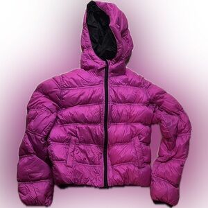 2 light Vibrant Puffer Jackets (foldable)